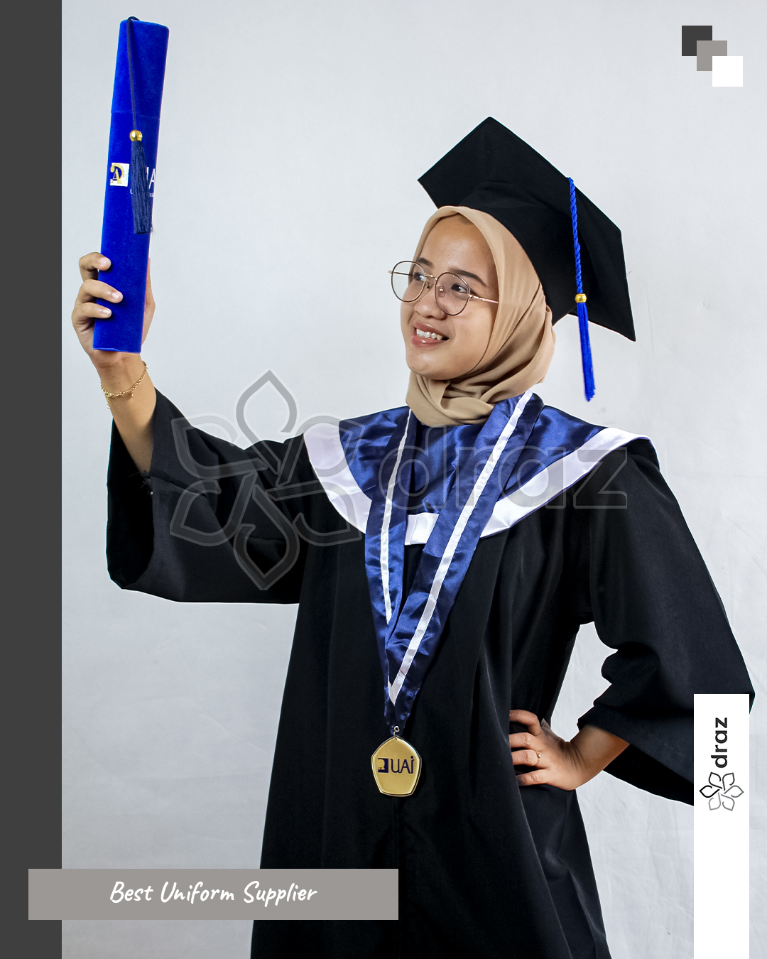 TOGA-WISUDA-UAI-14